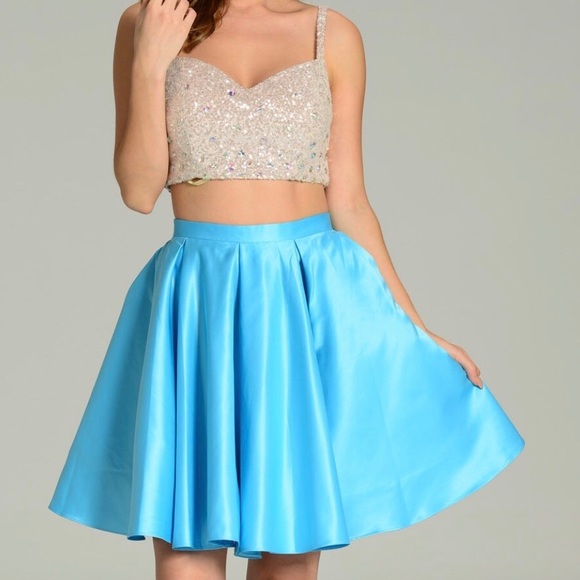 Dress - Picture 2 of 2